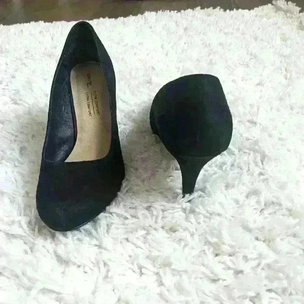 George, extra comfort ,  size 8W , black, round-toe pump